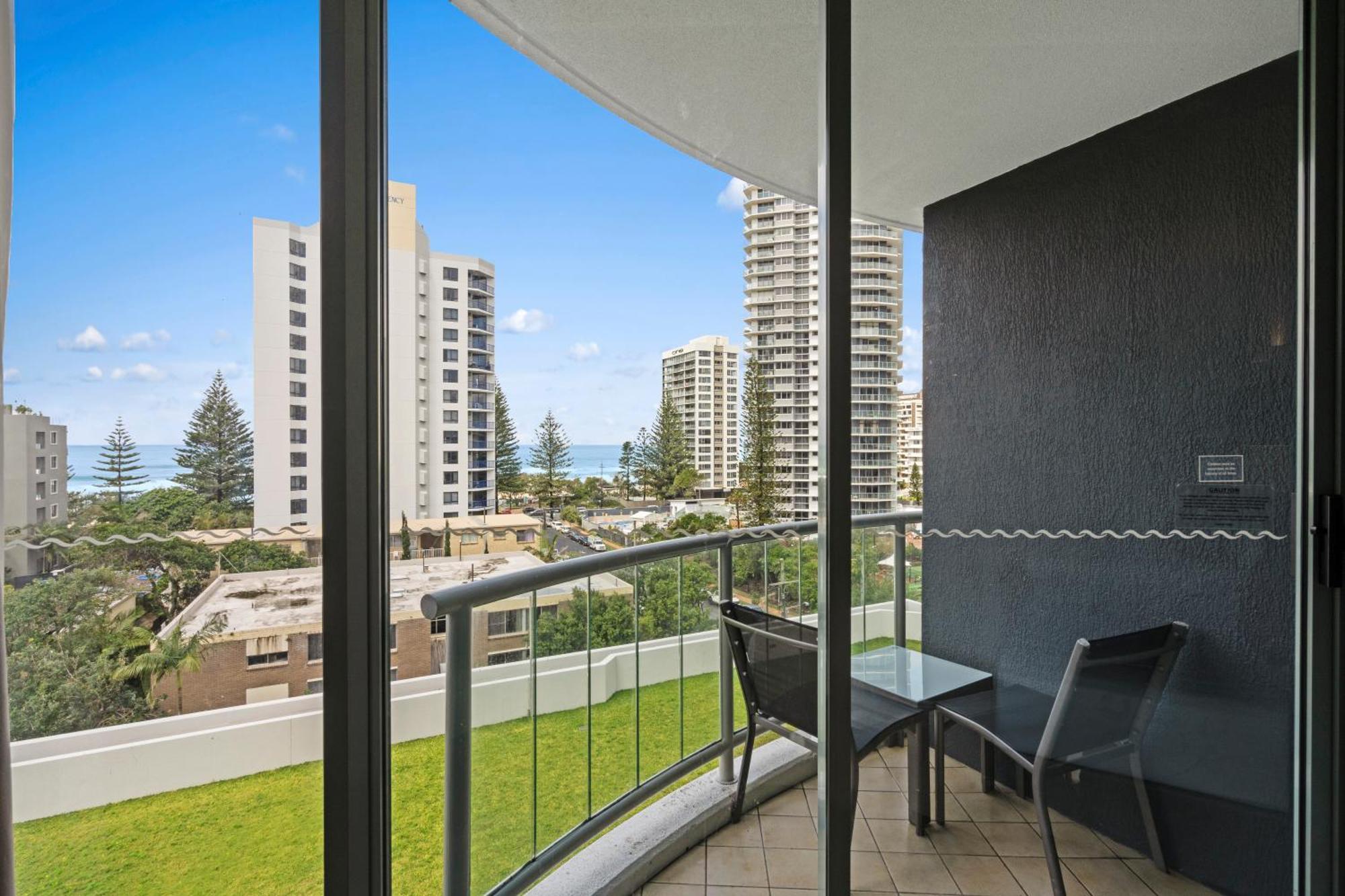 Legends Surfers Paradise Mid Week Madness Deal - Q Stay Gold Coast Esterno foto